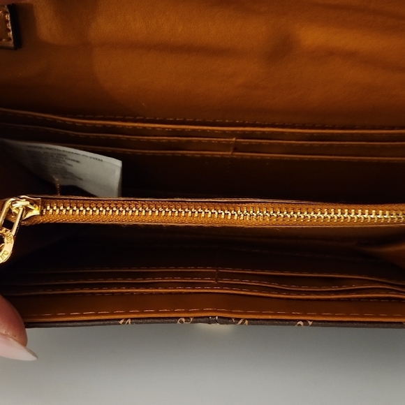 Valentino Orlandi Leather Crossbody - Picture 12 of 13